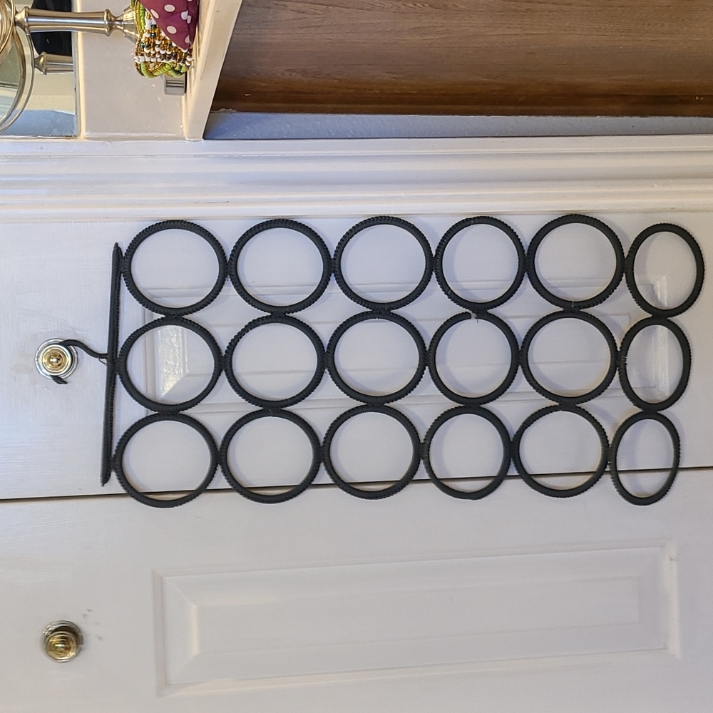 Scarf hanger